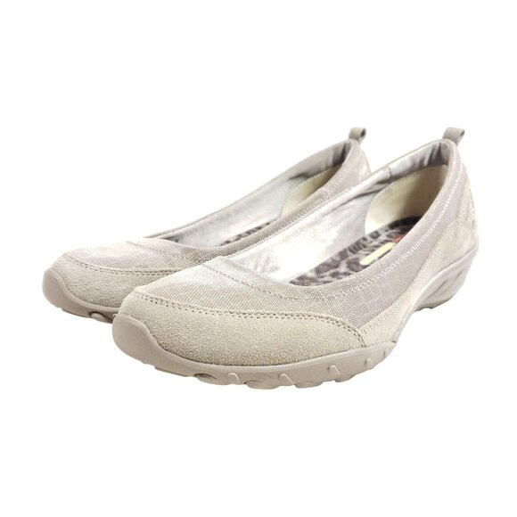 Skechers Womens Size 9 Relaxed Fit Slip-On Shoes Beige Leather Comfort Insole - Picture 2 of 9